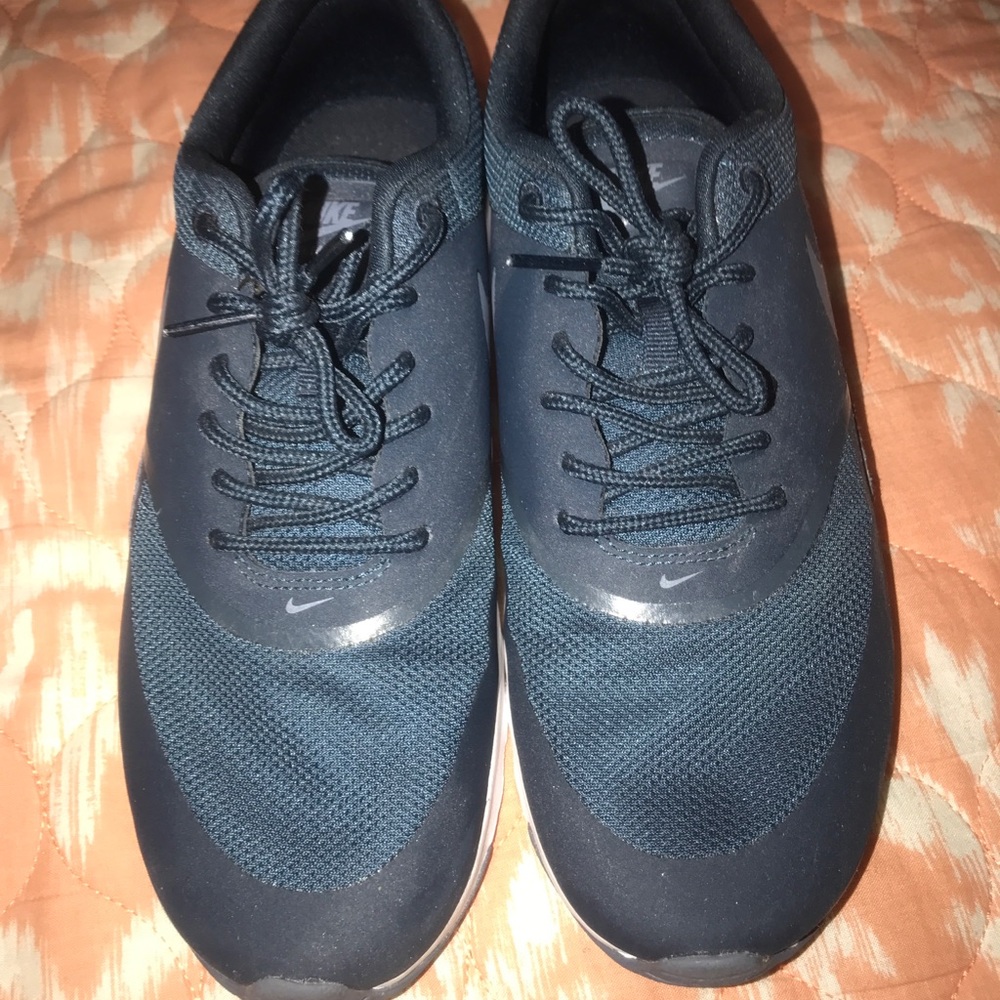 NIKES worn ONCE